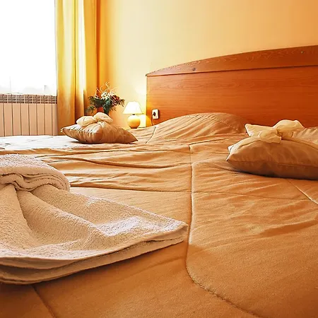 Hotel Pirina Club 3*