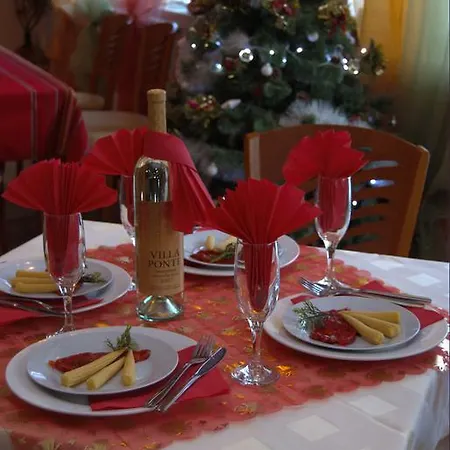 Pirina Club ホテル 3*