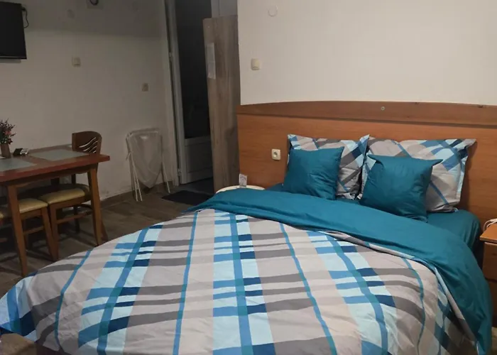 Hotel Pirina Club 3*